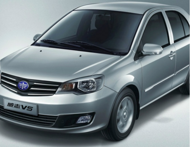 Tapis de voiture FAW V-5 (2009-…)