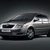 Tapis de voiture Toyota Corolla E120 (2000-2006)